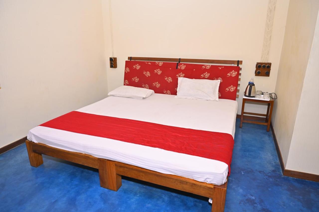 Les Boganveillea Heritage Guest House Auroville Extérieur photo