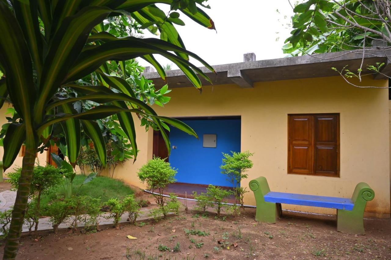 Les Boganveillea Heritage Guest House Auroville Extérieur photo